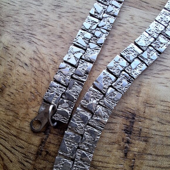 Vintage Silver Tone Textured Square Link Necklace Bracelet Set Matching - Picture 6 of 7
